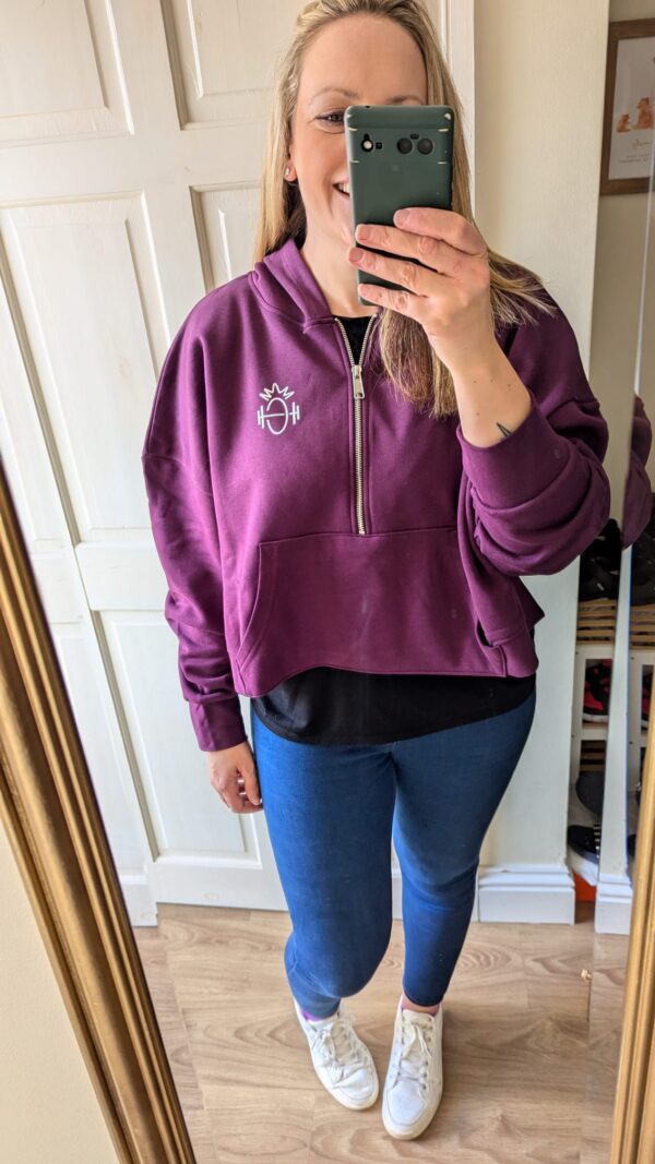 Cropped Zipped Hoody - Image 5